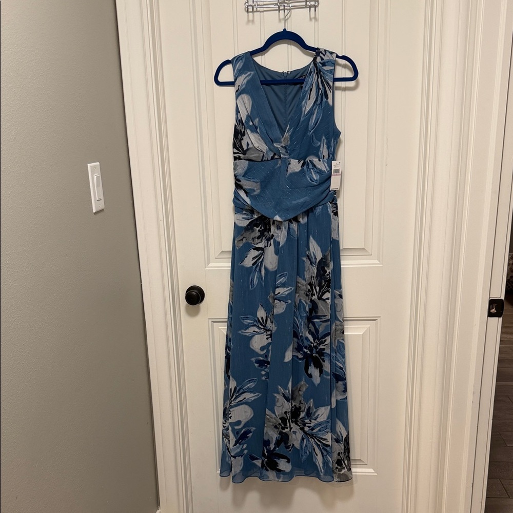 Ignite Evenings Formal Maxi Chiffon Gown Dress 6 Floral Blue